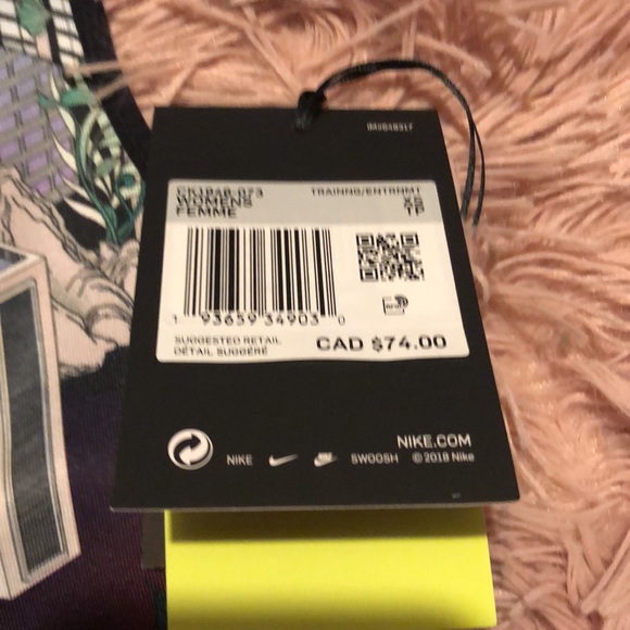 NWT Nike sports bra - Picture 3 of 4